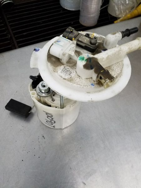 Fuel Pump Assembly 2.2L Fits 06-08 HHR 175902