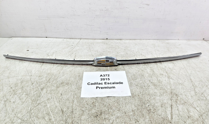 ✅ 2015-2020 OEM Cadillac Escalade Rear Trunk Lid Emblem Badge Logo Cover