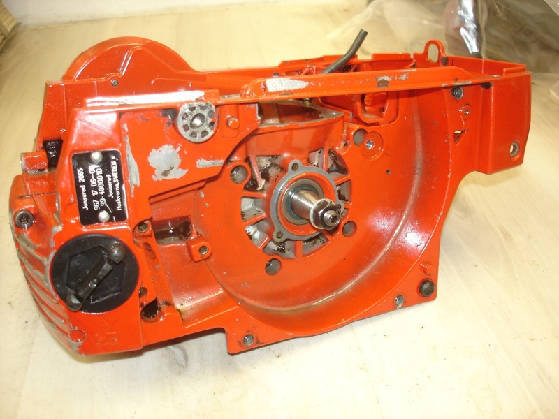 Jonsered 2065 crank caseREAD ADchainsaw part onlybin 635