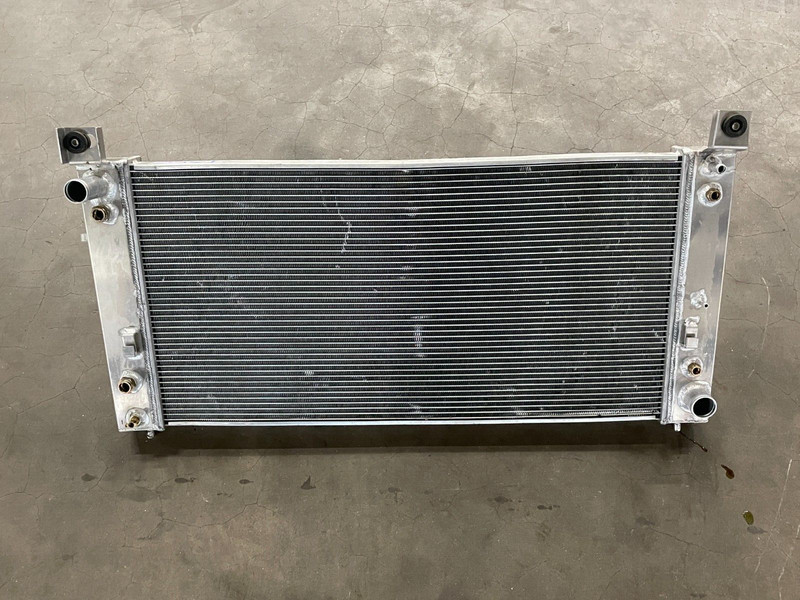 2003-2009 Hummer H2 Aluminum Radiator Aftermarket 1366
