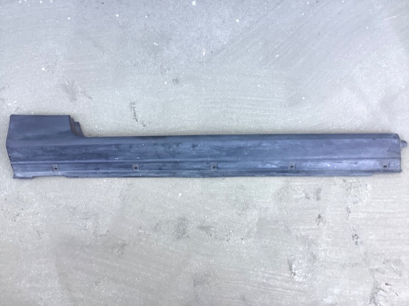 88-91 CRX Right Side Sill Garnish Rocker Skirt Molding Bottom Protector Used OEM