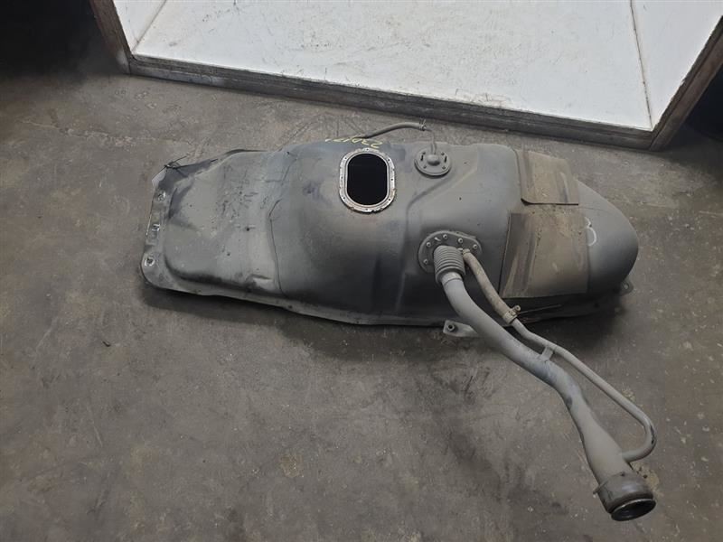 95-00 TOYOTA TACOMA SR5 4 CYL 2.4L FUEL TANK ASSEMBLY