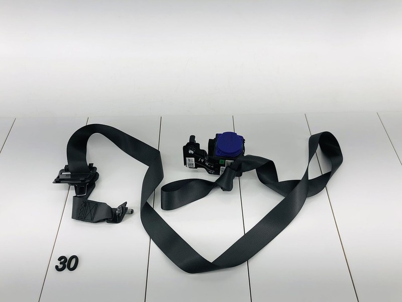 18-22 HYUNDAI ACCENT REAR RIGHT SIDE 2ND SECOND ROW SEAT BELT TENSIONER OEM