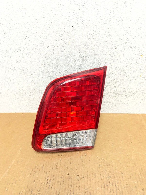 2011 2012 2013 Kia Sorento Right Passenger Inner Tail Light Oem AE0229 LK