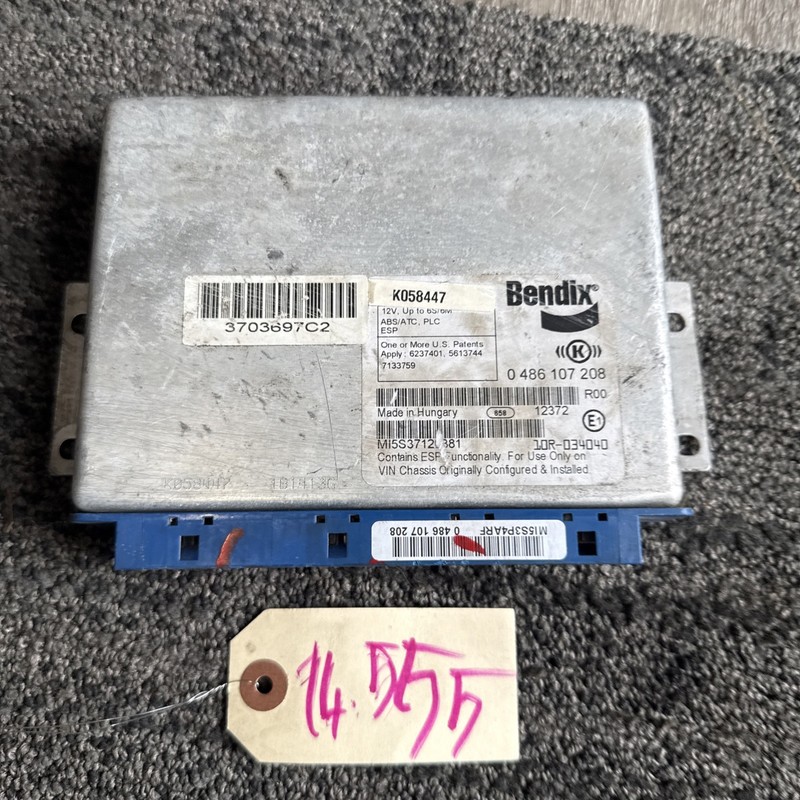 Used Bendix ABS control module International Prostar. P/N: K058447