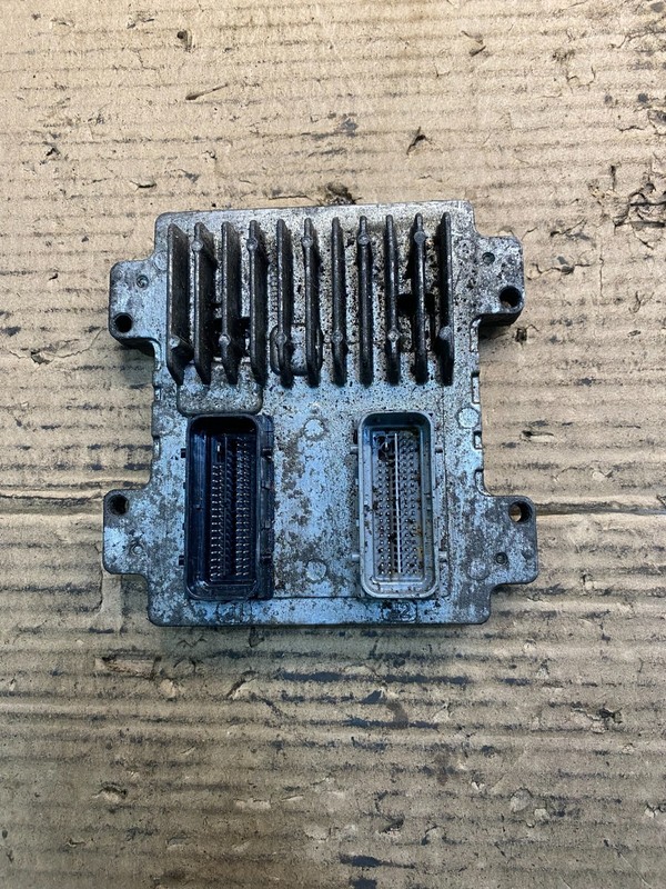 2010 to 2013 Chevrolet Silverado Engine Control Module 12656252 AA5460 DG