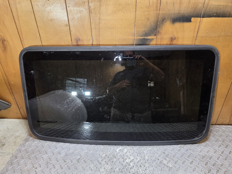 00-04 Toyota Avalon Sunroof Glass Assembly Tested Oem