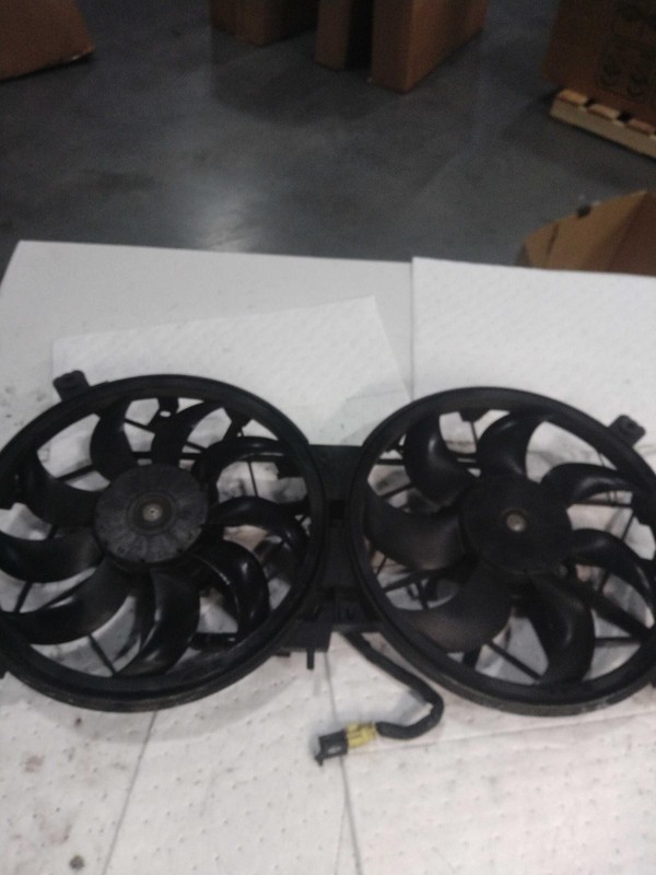 2016 Nissan Murano Engine Cooling Fan Motor OEM 3.5L Silver 126K Miles