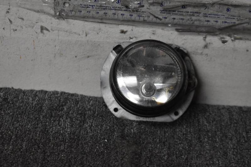 2008-2011 MERCEDES BENZ ML550 BASE FOG LIGHT LEFT SIDE FACTORY OEM