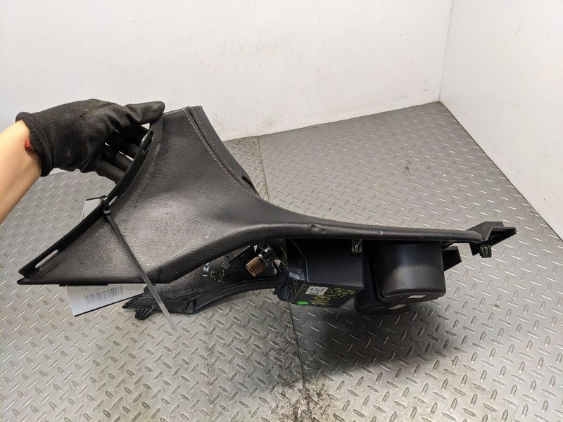 15-20 YUKON SILVERADO TAHOE SUBURBAN GMC CENTER CONSOLE CUP HOLDER 1161458