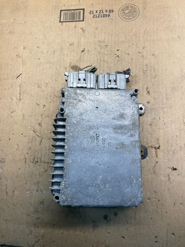 2003 Dodge Caravan Engine Computer Module ECU OEM W4271 DG