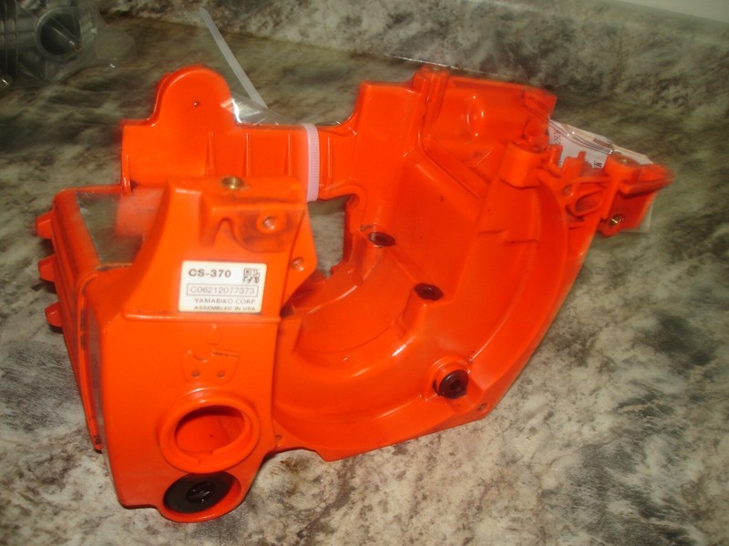 Echo cs-370 36.3cc man body oil tank chainsaw part cs370 bin 707