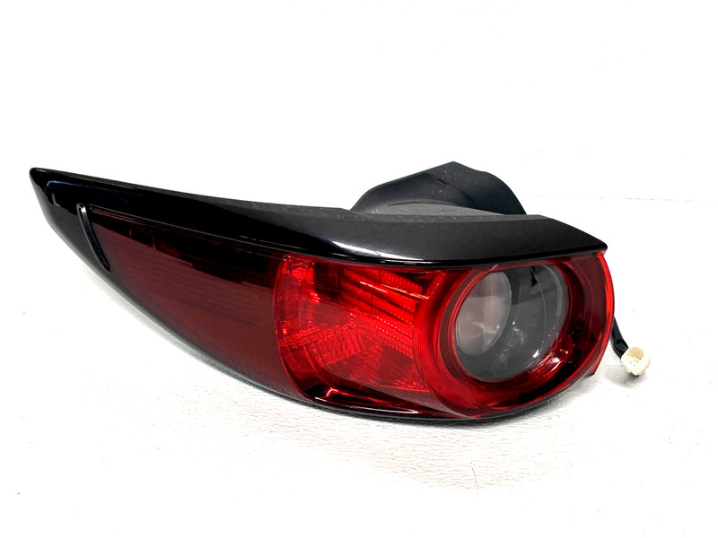 17-21 MAZDA CX-5 LEFT TAILLIGHT QUARTER PANEL MOUNTED LED TAILLAMP OEM #A0.21