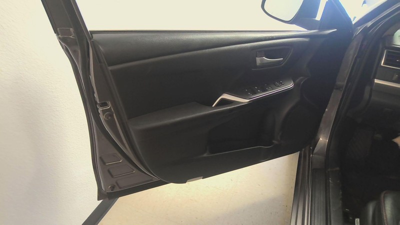 Front Door Trim Panel TOYOTA CAMRY Left 16 15 17
