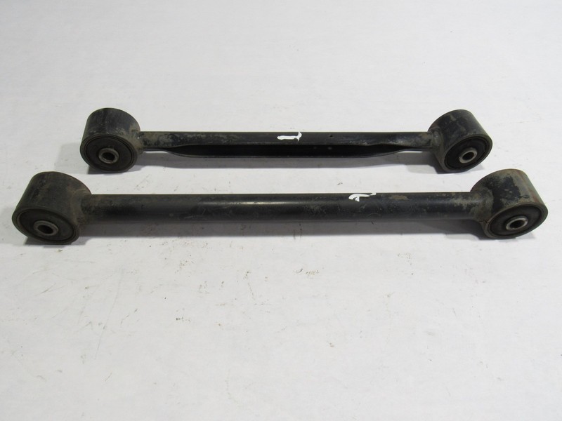 03-06 Chevrolet SSR LS 2005 Rear Right Suspension Control Arm Set 2 PCS ;:Y