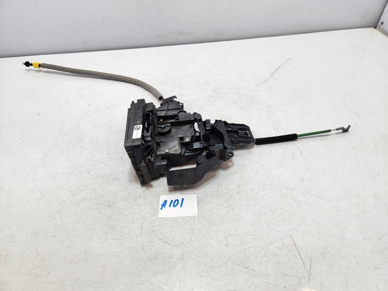 ✅ 15-21 OEM Mercedes W205 C300 Front Left Driver Side Door Lock Actuator