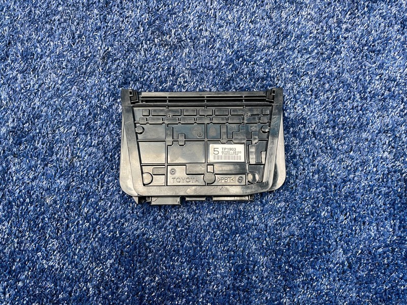2013–2015 Lexus RX350 Interior Fuse Box OEM 82720-48100