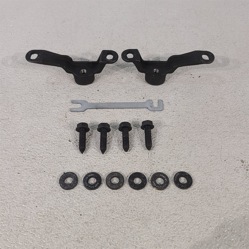 90-96 Corvette C4 Targa Top Rear Mounts Mount Hardware Brackets Aa7370