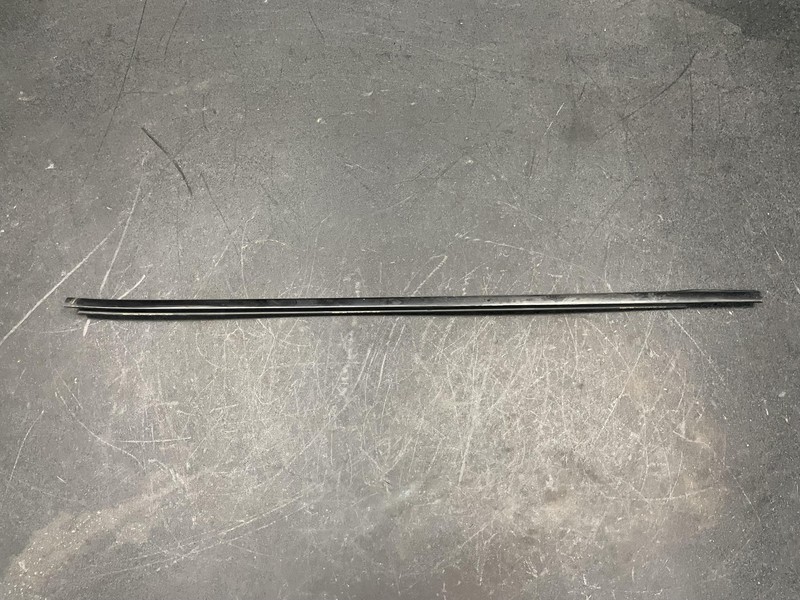 Front Left Door Window Belt Molding 2020 Nissan Pathfinder 80821-3KA0B 17 - 19
