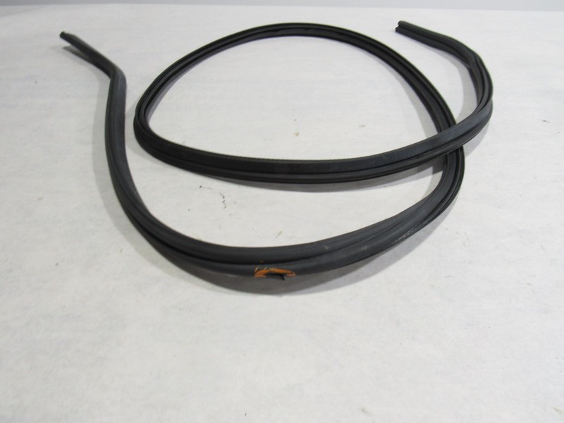 17-20 Mclaren 720S 720 2020 Rear Engine Lid Tail Lift Gate Weather Strip Seal #3