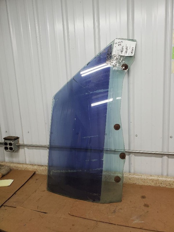Passenger Right Front Door Glass 2 Door Fits 74-76 CHEVROLET PASS. 289291