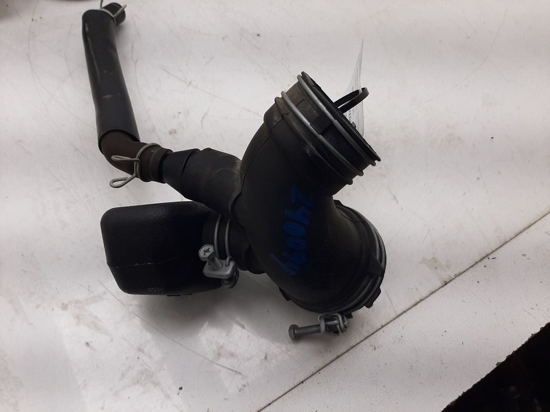 21 TOYOTA PRIUS AIR TUBE RESONATOR 1.8L