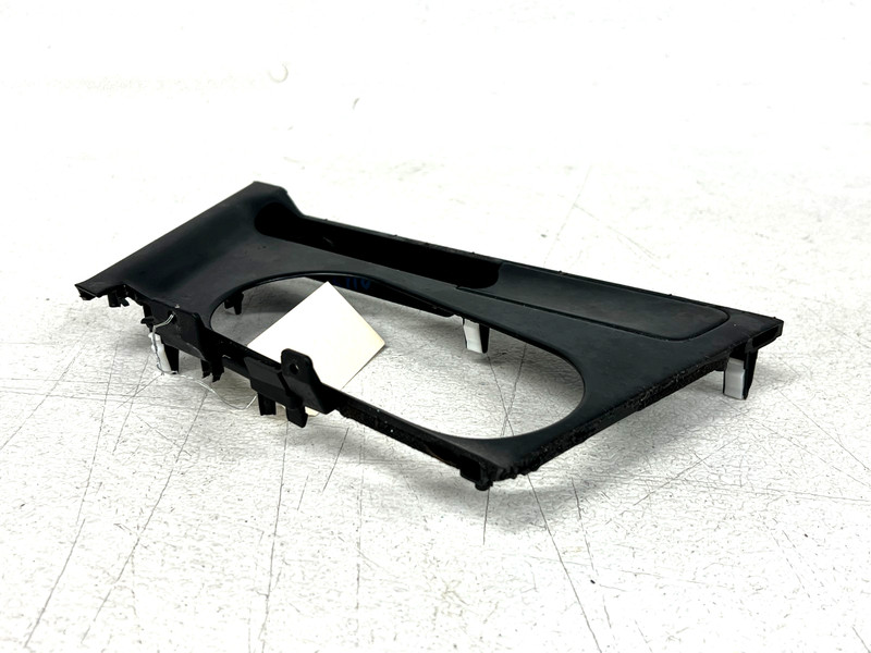⭐2021-2023 HYUNDAI ELANTRA CENTER CONSOLE UPPER TRIM BEZEL COVER OEM LOT2710