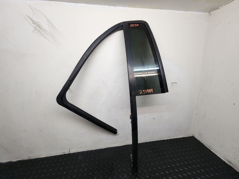 04-09 Dodge Durango Rear Left Door Vent Glass Laminated Glass OEM 55364759AA