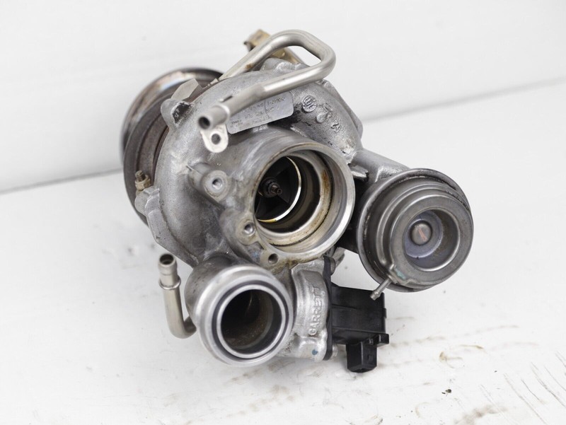 BMW 7 SERIES F04 ActiveHybrid 7 N63 RIGHT ENGINE TURBOCHARGER 7576985
