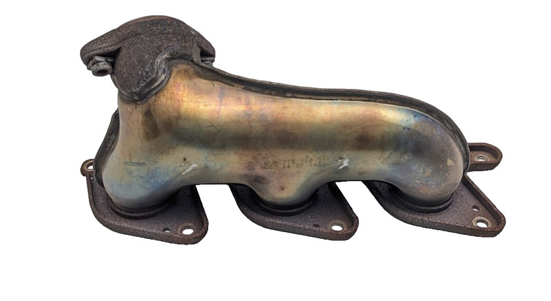 2008-20011 Mercedes W204 C350 Left Driver Side Exhaust Manifold