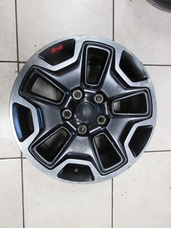 2014-2018 Jeep Wrangler JK OEM 17x7.5 Jeep Wrangler JK Wheel 1XA50