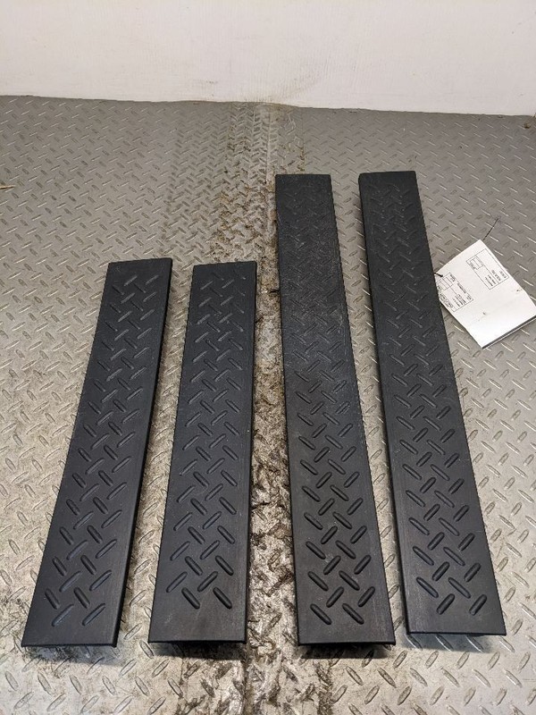 04-08 F150 Crew Black Front Rear LH RH Door Sill Trim Panel Set 4x Plate 1190506