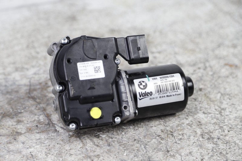 17-20 BMW 5 7 SERIES G30 G11 G12 OEM FRONT WINDSHIELD WIPER ARM MOTOR W000061594