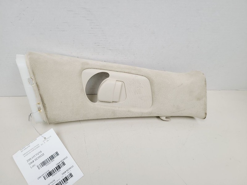 Right Upper B-Pillar Trim Panel Fits 2016 Hyundai Equus 567989
