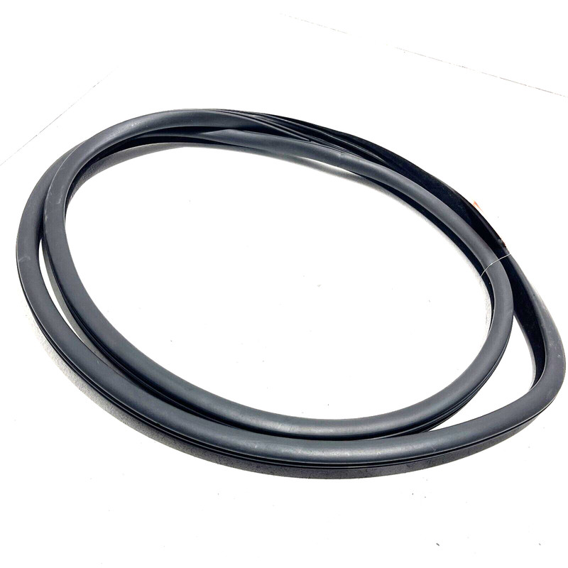 2011-2016 BMW 528i F10 REAR RIGHT SIDE BODY DOORWAY WEATHERSTRIP SEAL OEM