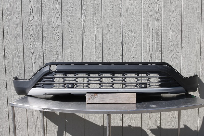 2024-2025 Volkswagen Atlas Front Lower Bumper Valance Oem