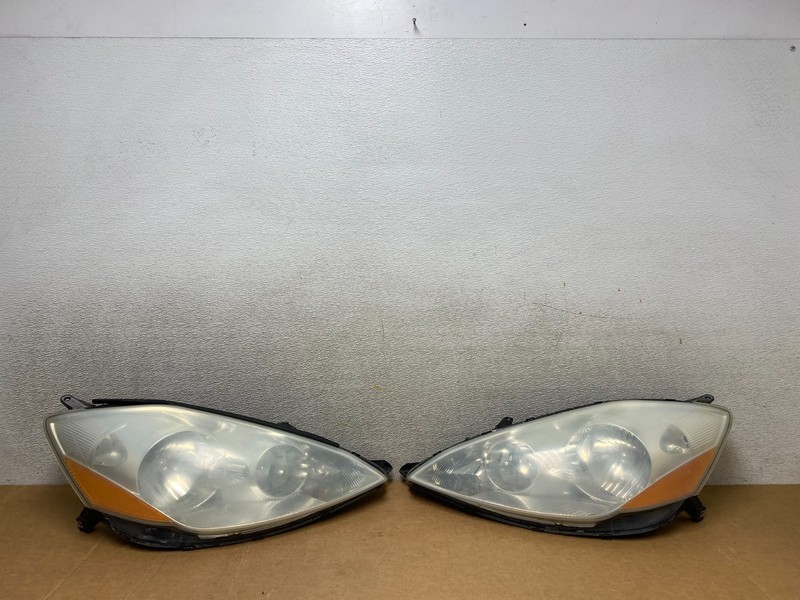 2006 to 2010 Toyota Sienna Left+Right Side Set Headlights Halogen X2752 DW