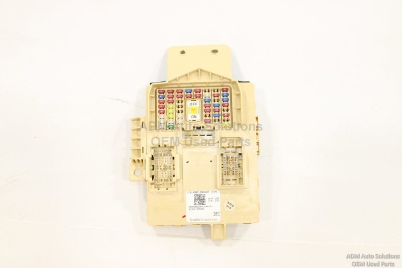 2019-20 Kia Optima LX 2.4L FWD Cabin Instrument Panel Fuse Relay Junction Block