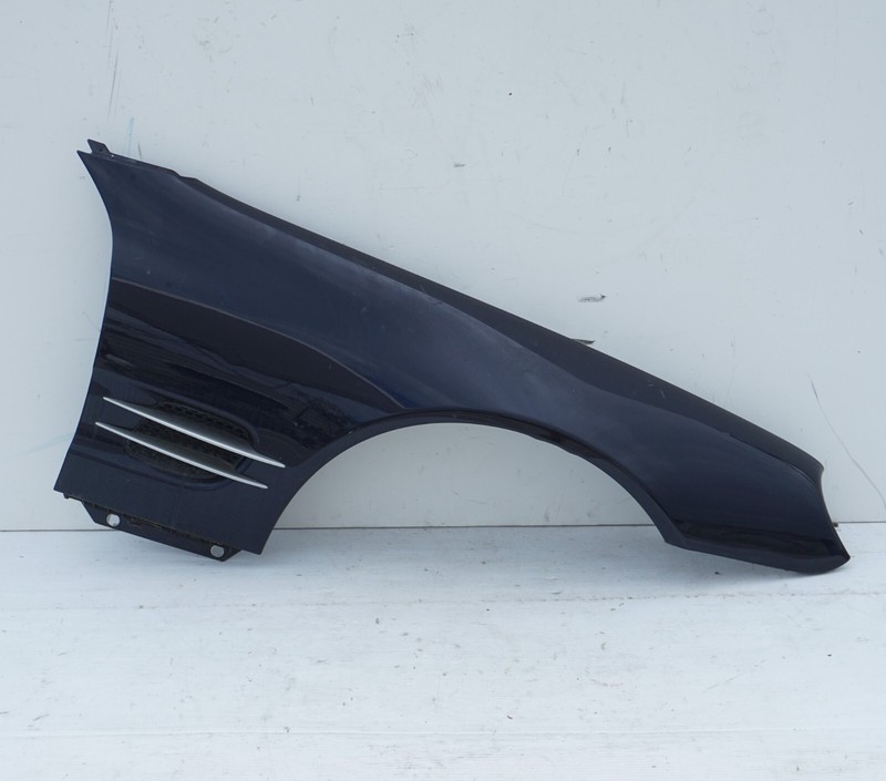 03-08 Mercedes R230 SL500 SL550Front Fender Right Passenger Side OEM