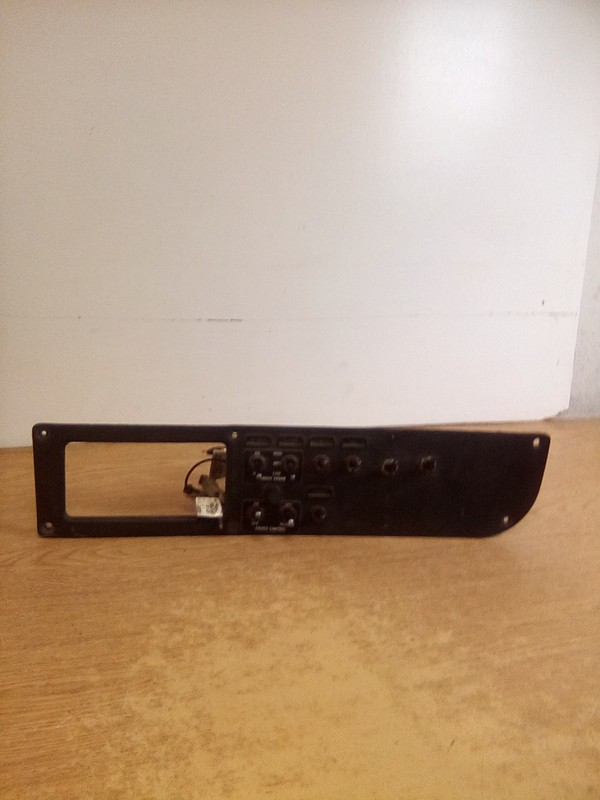 Peterbilt 17-04241-2D00 Dash Switch Panel