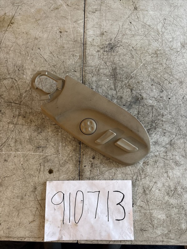 05-08 Audi A4 Sedan Driver Front Seat Switch Controls Trim Bezel 0098647