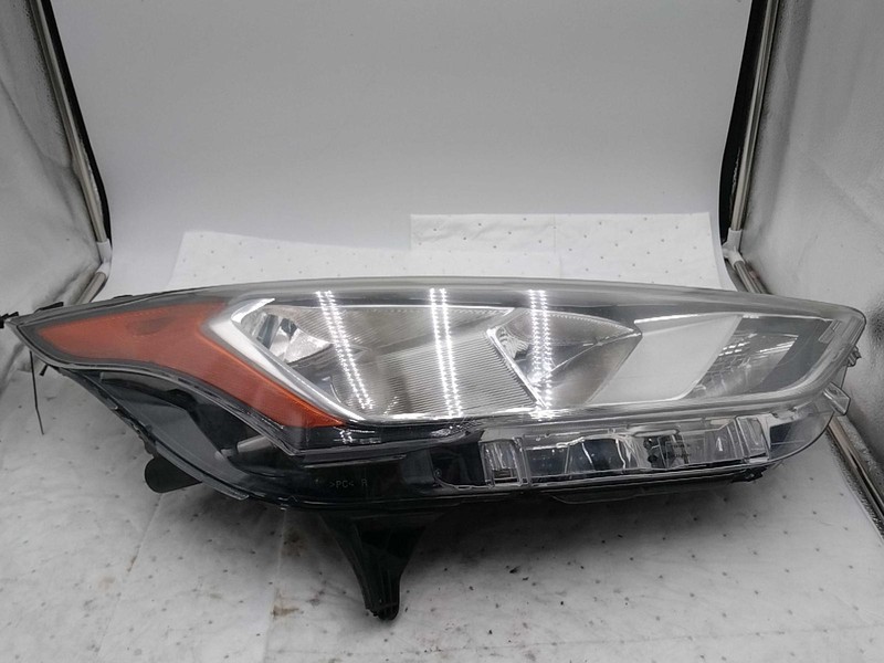 2019 Ford Transit Connect Right Headlight Assembly OEM Halogen White 670512
