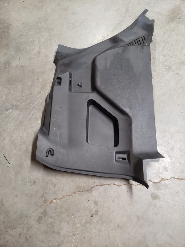 2013-2016 FORD ESCAPE SE REAR LEFT DRIVER SIDE QUARTER PANEL COVER TRIM OEM