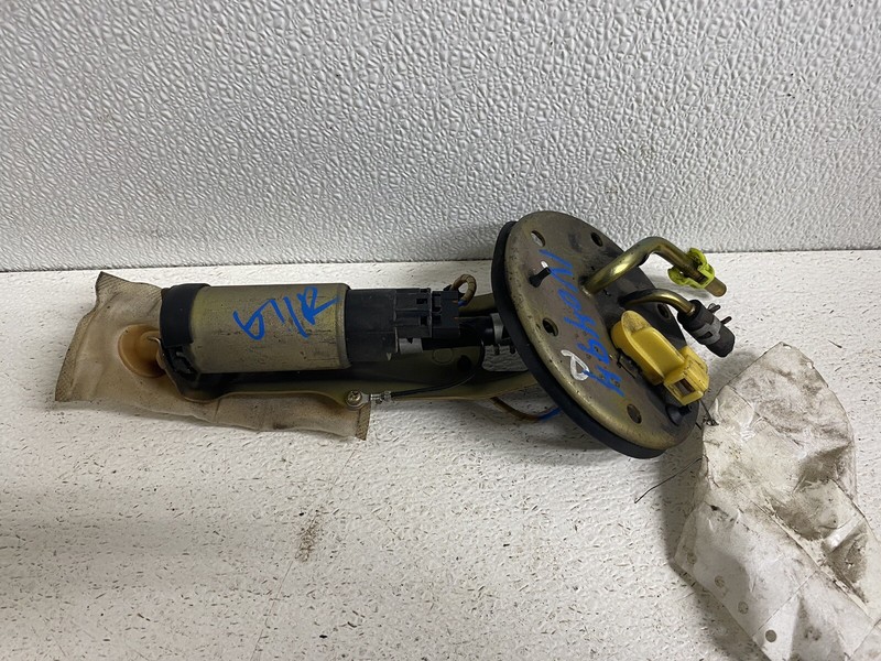 1998-2001 Acura Integra GS LS Fuel Pump w Sending Unit & Bracket Oem