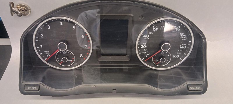 17-'18 VOLKSWAGEN TIGUAN Speedometer OEM 83K Miles 1 Year Warranty!