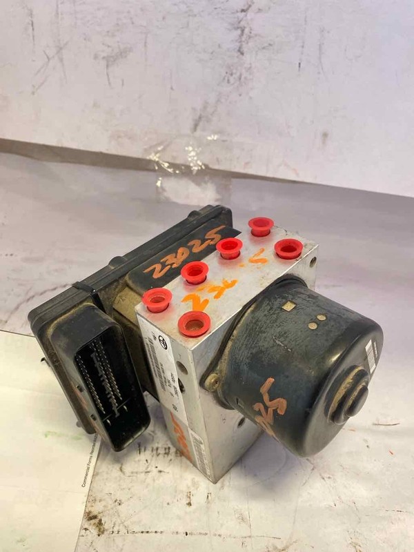 Anti-lock Brake Parts TOYOTA SEQUOIA 03 04