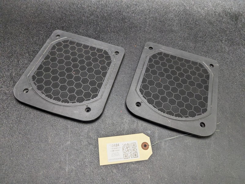 2PC Front Left & Right Subwoofer Speaker Grille 2018 BMW X1 65139265334 16 - 21