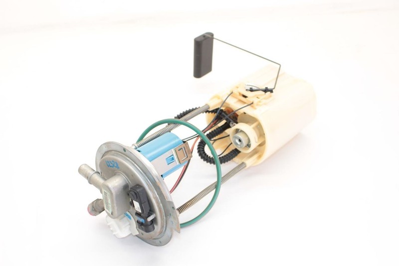 06-08 Hummer H3 3.7L Fuel Pump Assembly 15267318