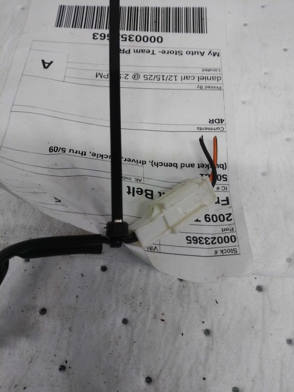 2009 Nissan Titan OEM White Seat Belt 4DR, 132K Miles, Warranty Included