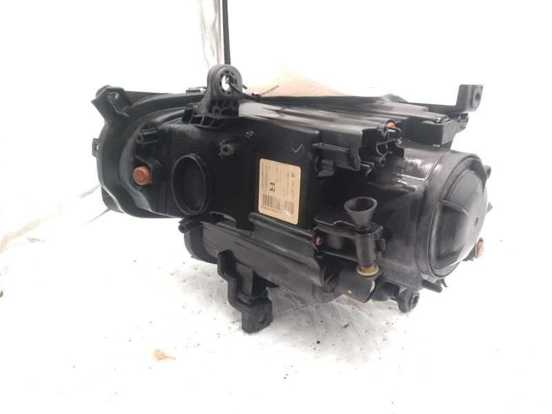 Used Right Headlight Assembly fits: 2015 Jeep Cherokee halogen projector Right G